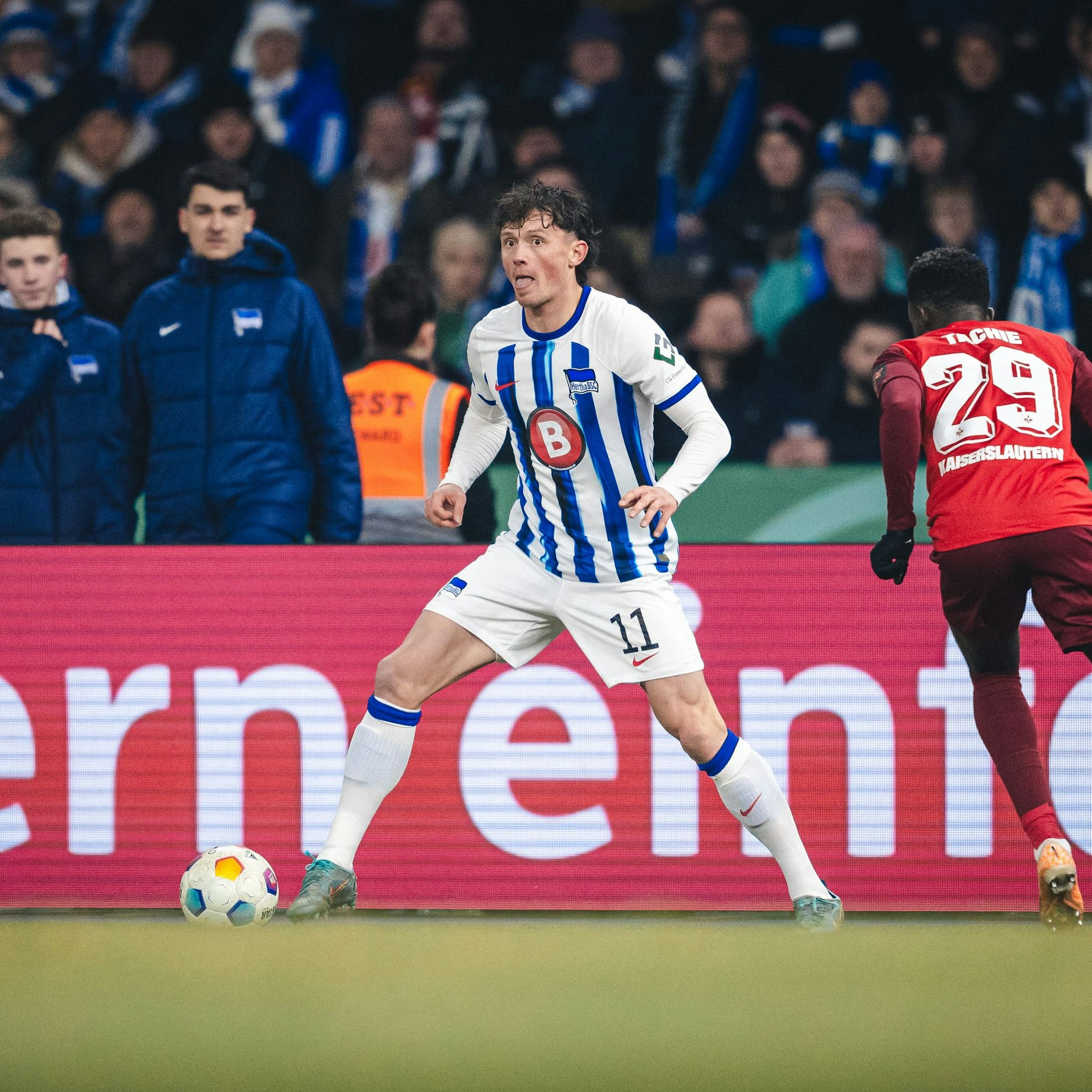 Herthas linker Außenstürmer Fabian Reese traf bei seinem Comeback im Pokal gegen Kaiserslautern zum 1:3-Ehrentreffer.