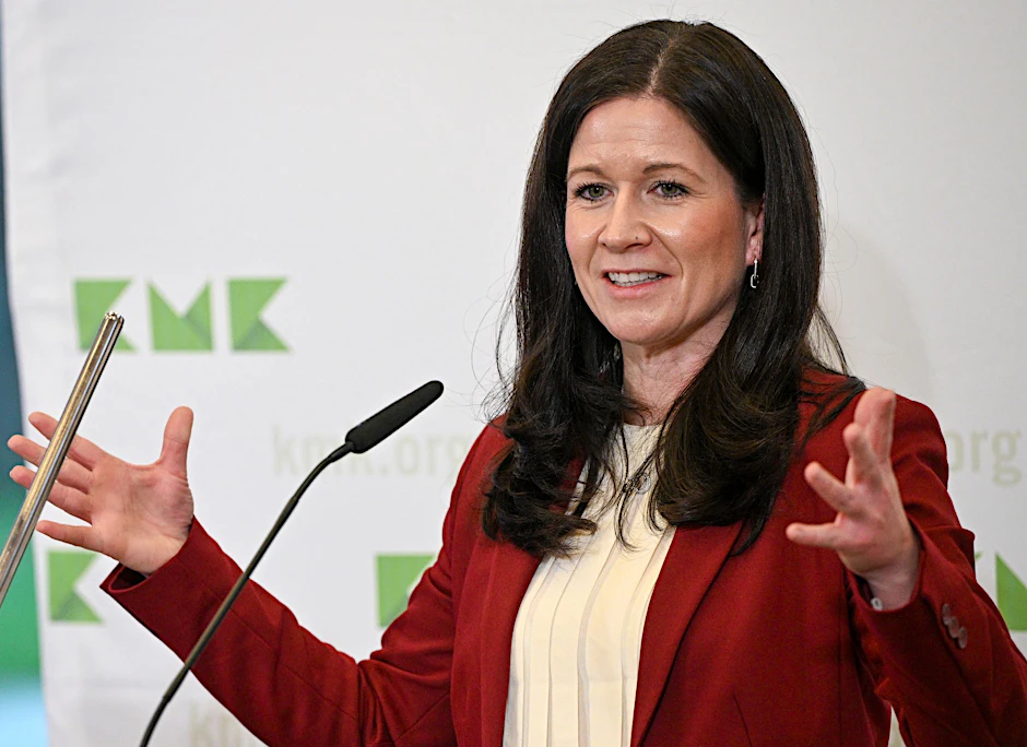 Katharina Günther-Wünsch (CDU), Berlins Bildungssenatorin, spricht.  