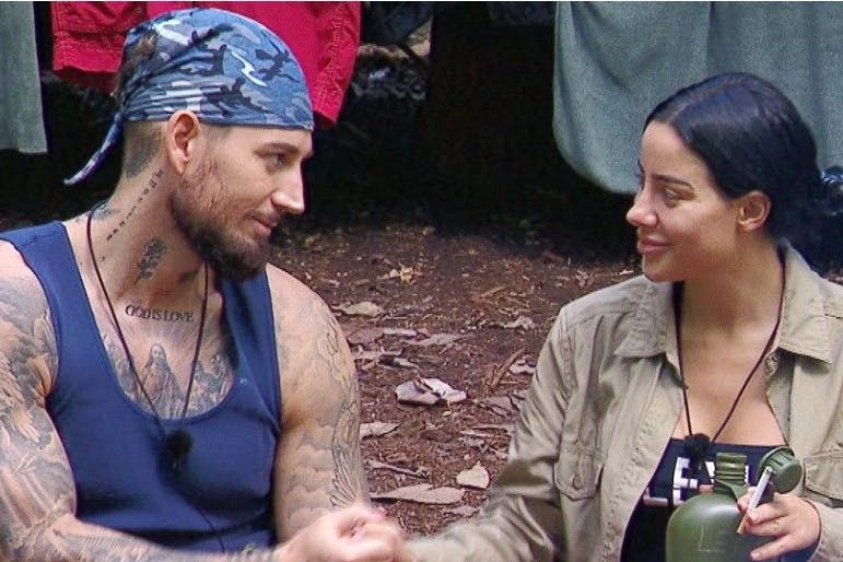 Turteltäubchen Mike und Leyla.