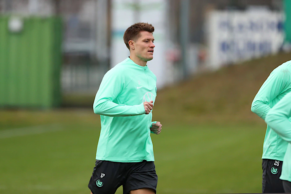 Kevin Behrens spielt jetzt beim VfL Wolfsburg und hat sich offenbar unbedacht geäußert.&nbsp;