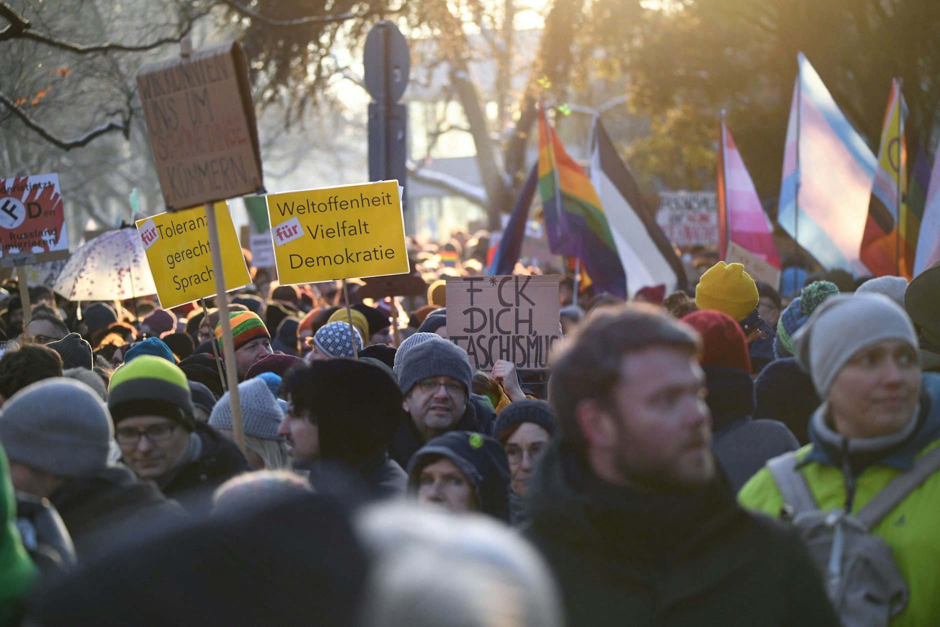 Am Samstag kam es bundesweit zu riesigen Protesten gegen Rechts.