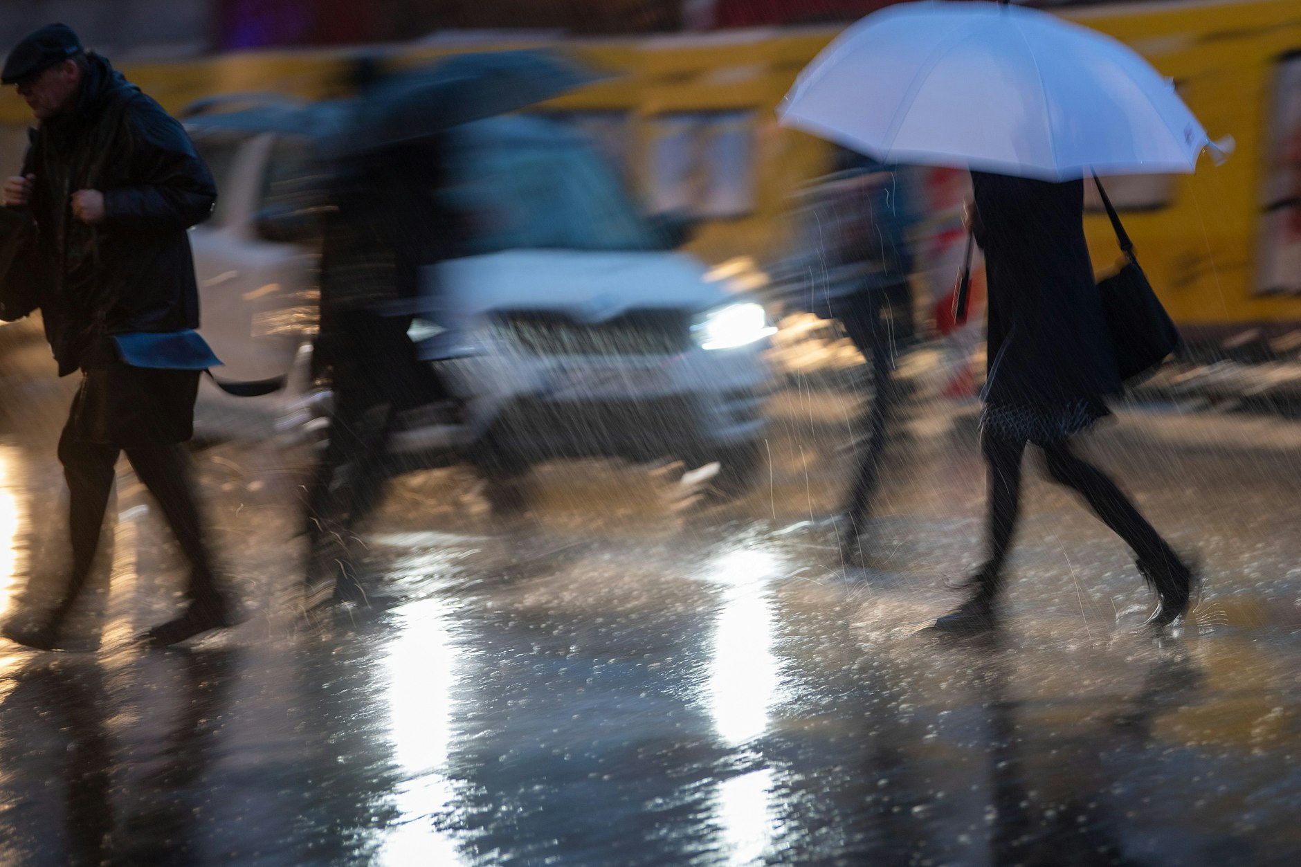 Sturm-Warnung für Berlin und Brandenburg – stürmische Böen mit Geschwindigkeiten zwischen 55 und 70 Kilometern pro Stunde