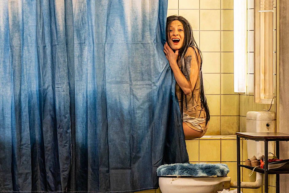 Christiane Karg als Titelheldin und Wasserwesen Rusalka an der Staatsoper Unter den Linden