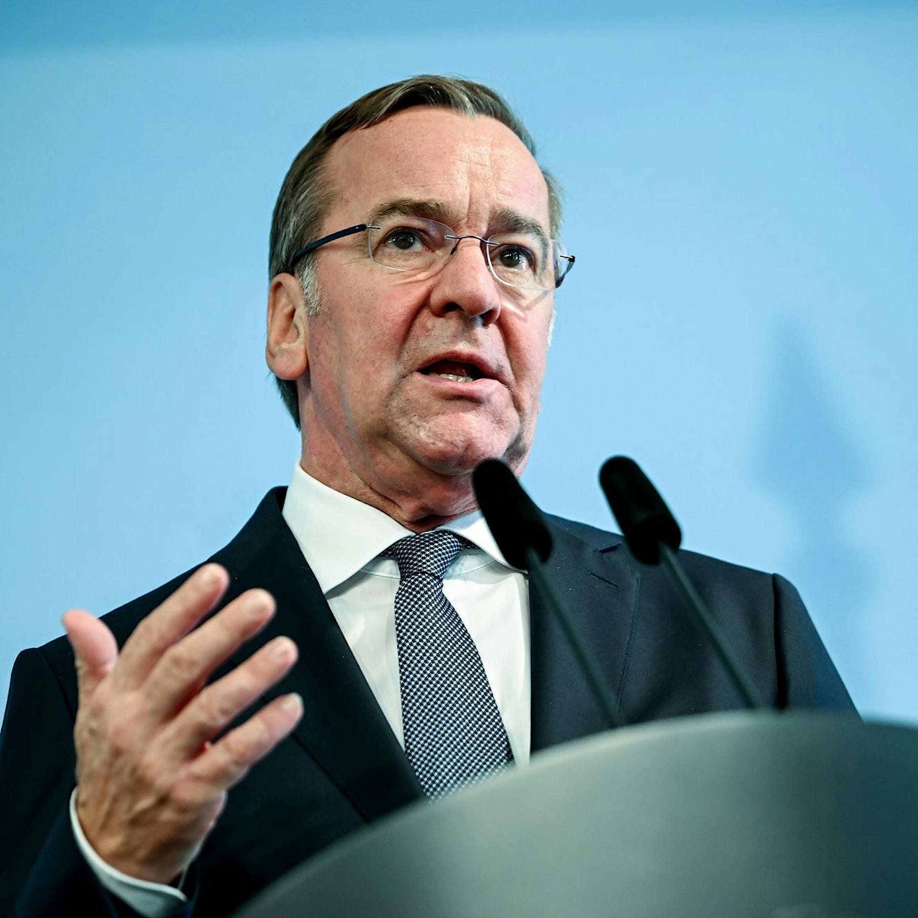 Fake News und Medienmanipulation: Wie kann Deutschland kriegstüchtig werden?