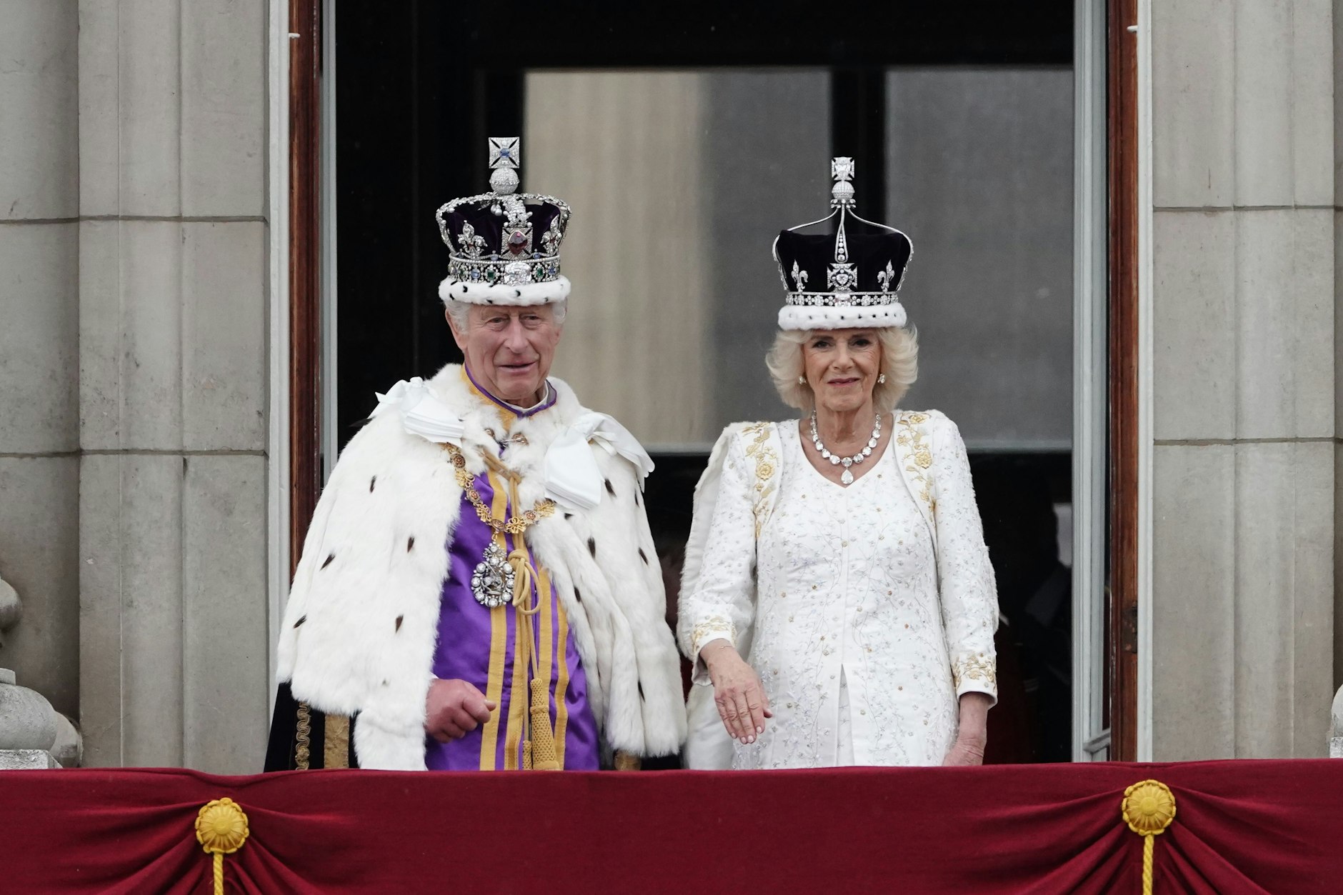 Erst im Mai 2023 wurden Charles und seine Frau Camilla zu König und Königin gekrönt. Nun ist der Monarch an Krebs erkrankt.