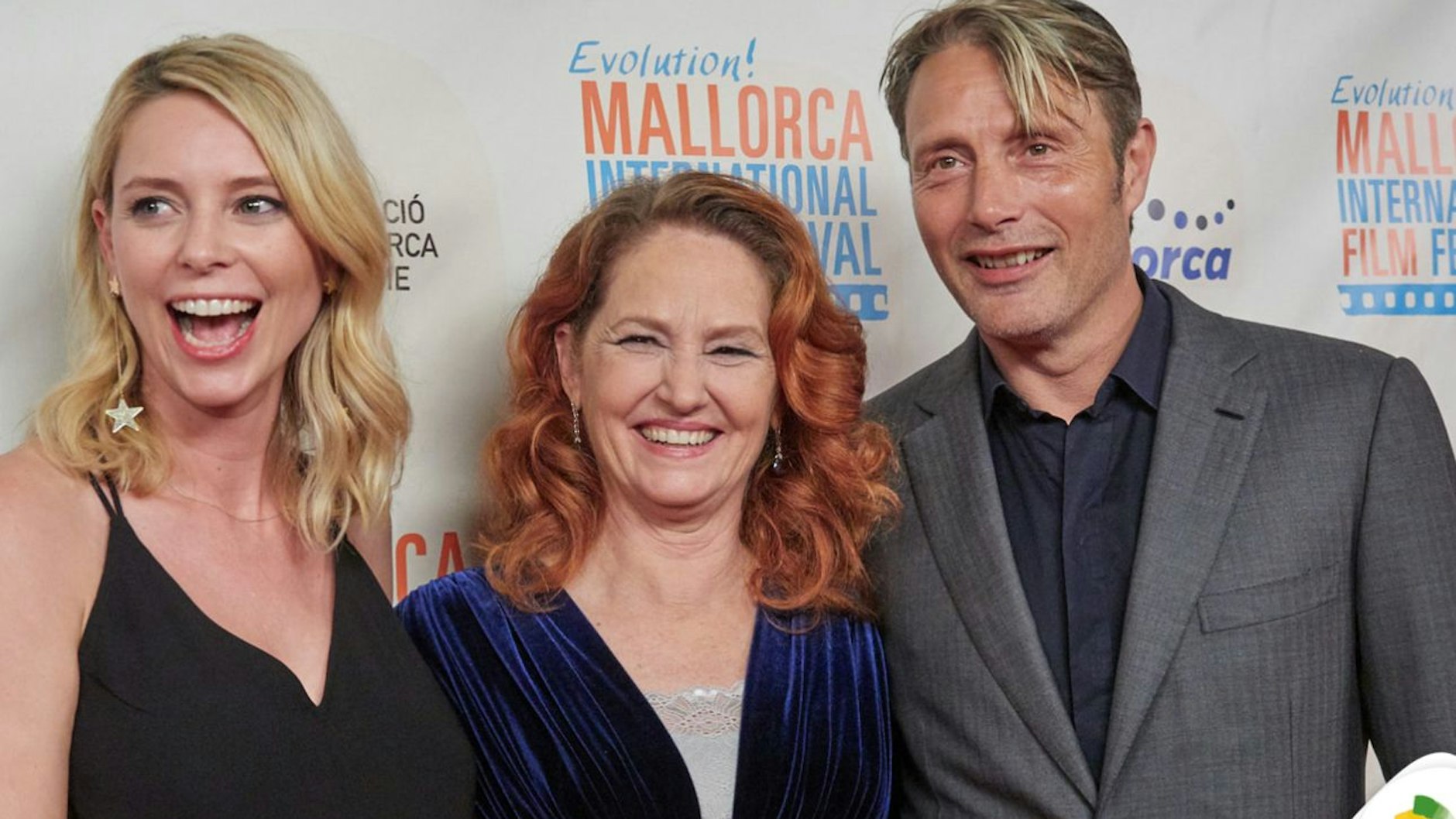 Sandra Seeling Lipski mit Mads Mikkelsen ai dem Mallorca International Filmfestival.