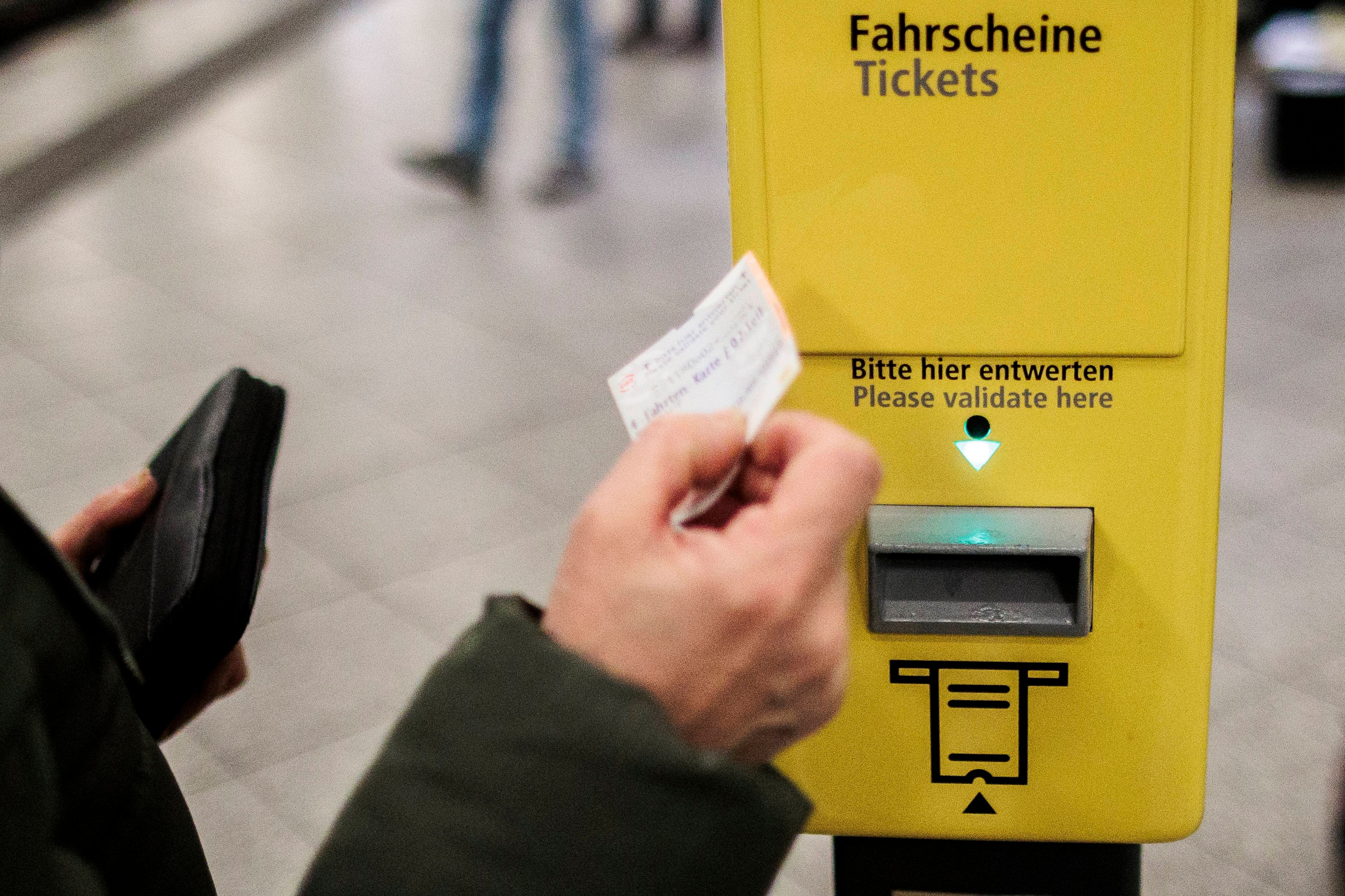 BVG und S-Bahn erwischen fast 200.000 Schwarzfahrer in Berlin