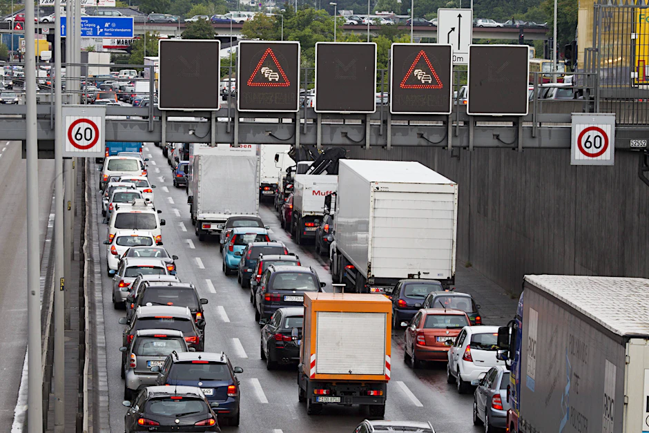In Berlin standen die Autofahrer länger im Stau als noch 2022.