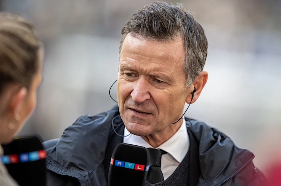 Thomas E. Herrich, Geschäftsführer von Hertha BSC, spricht während eines Interviews.&nbsp;