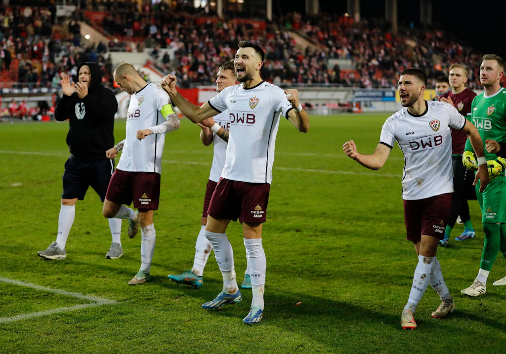 Jagd auf Platz 1: BFC Dynamo brennt, Greifswald patzt