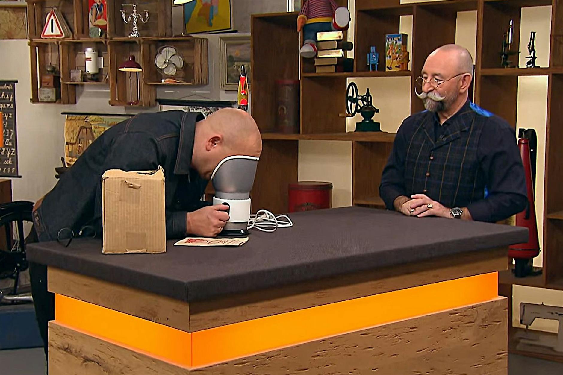 Schock bei „Bares für Rares“: Nur 10 Euro für dieses DDR-Relikt – ist der Osten nichts wert?