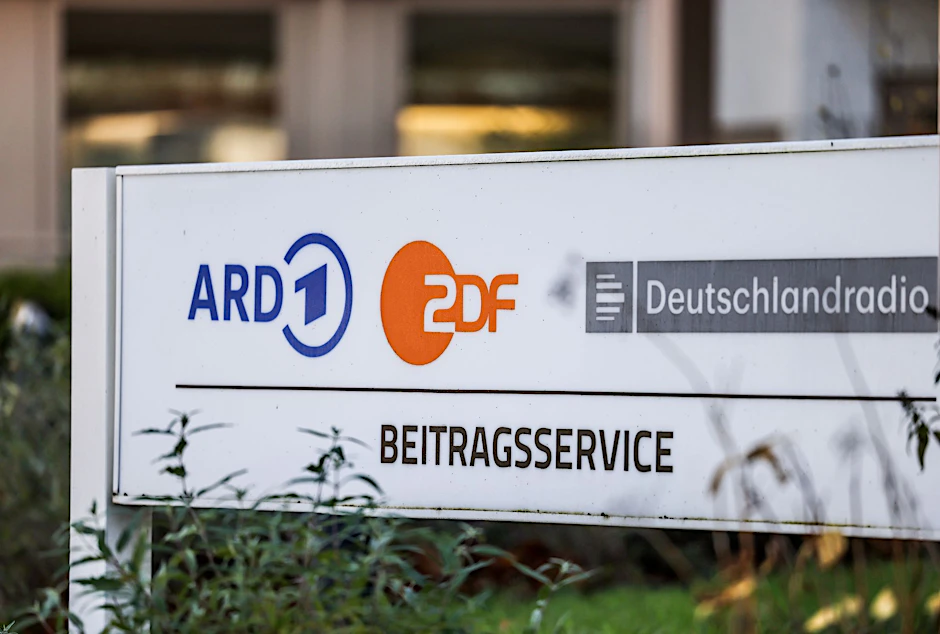 ARCHIV - Der Beitragsservice von ARD, ZDF und Deutschlandradio in Köln.  