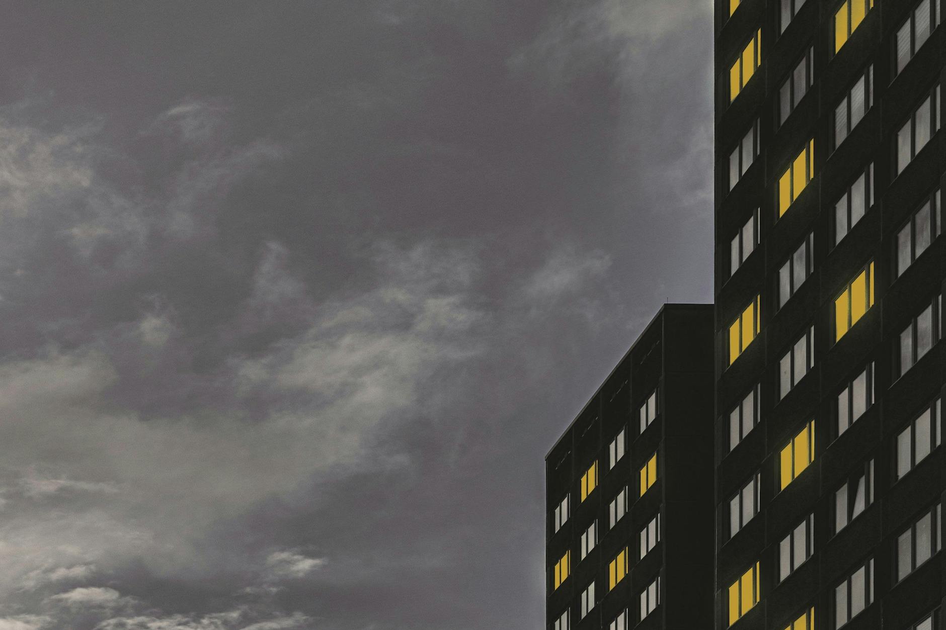 Wohnblöcke im Berliner Bezirk Marzahn. Hier soll es am Mittwoch zu einem versuchten Mord gekommen sein. 