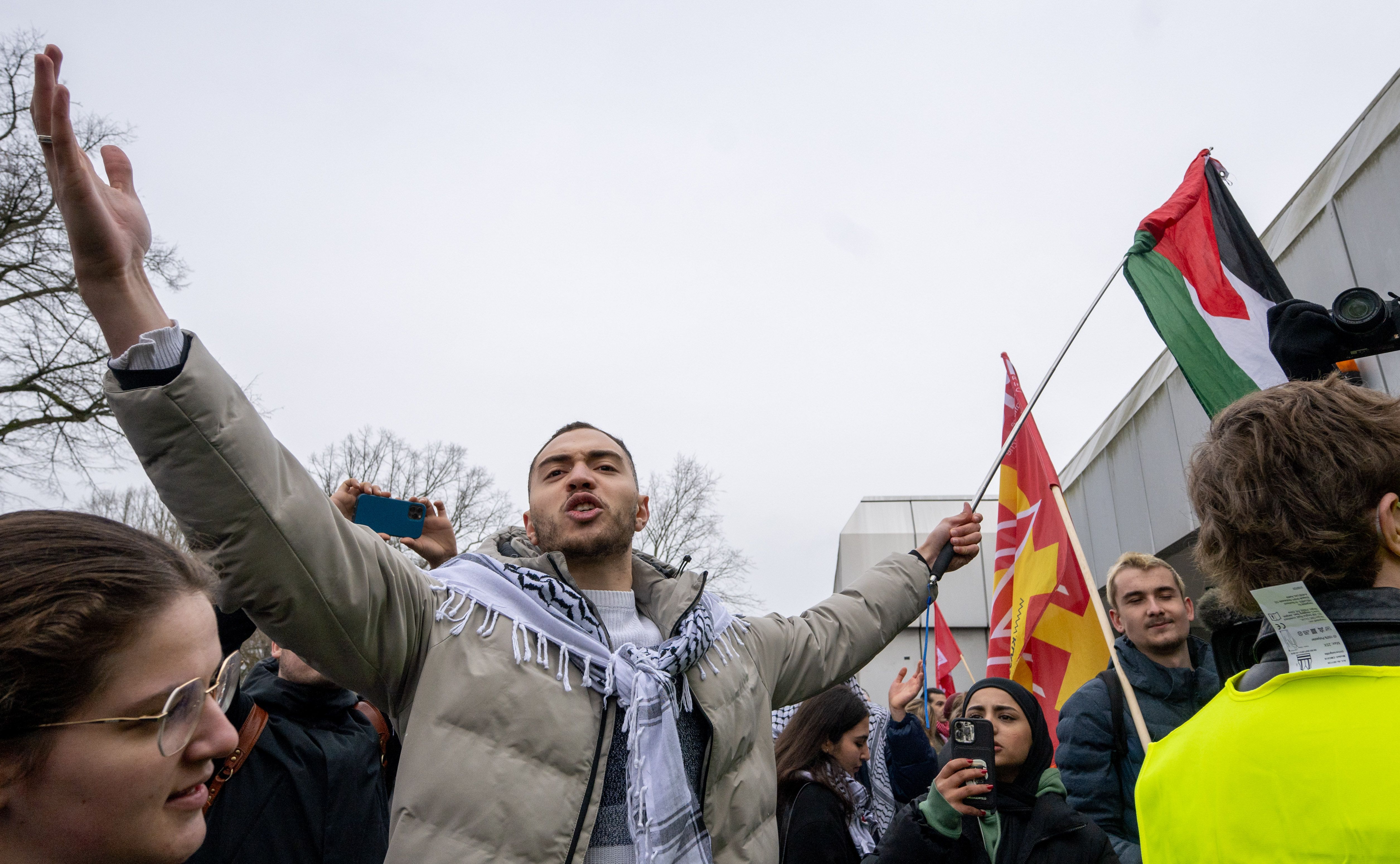 Aufgeheizte Stimmung bei Pro-Palästina-Demo an Freier Universität
