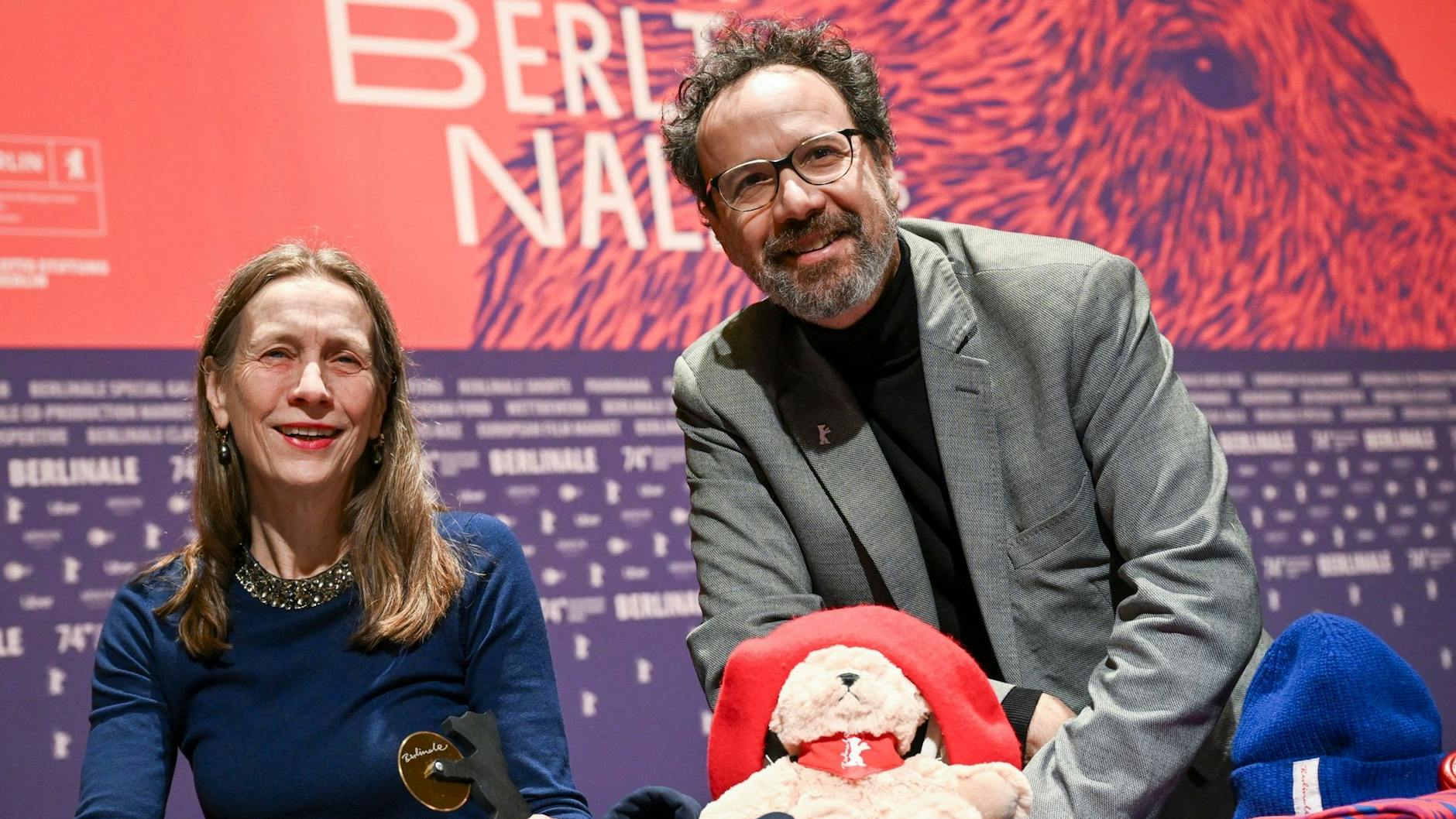 Mariette Rissenbeek und ihr Co-Direktor Carlo Chatrian stellen das diesjährige Berlinale-Programm vor. 