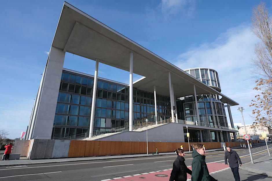 Soll in diesem Jahr fertig werden: der Erweiterungsbau des Marie-Elisabeth-Lüders-Hauses des Deutschen Bundestags. Baubeginn war im Jahr 2010.