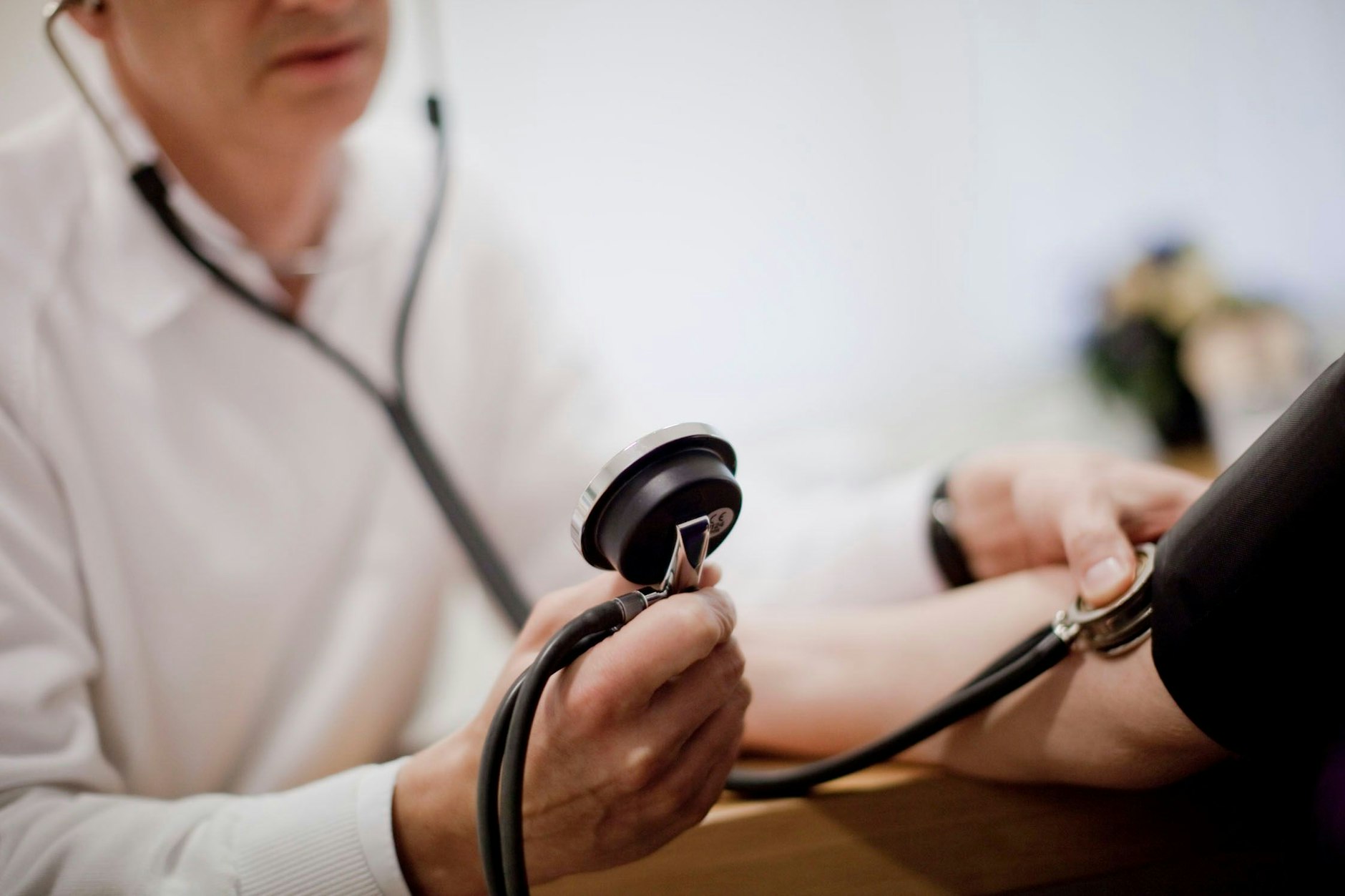 In vielen Arztpraxen in Deutschland kann es am Donnerstag zu längeren Wartezeiten kommen. Die Akutversorgung soll aber trotz Streik gesichert bleiben.