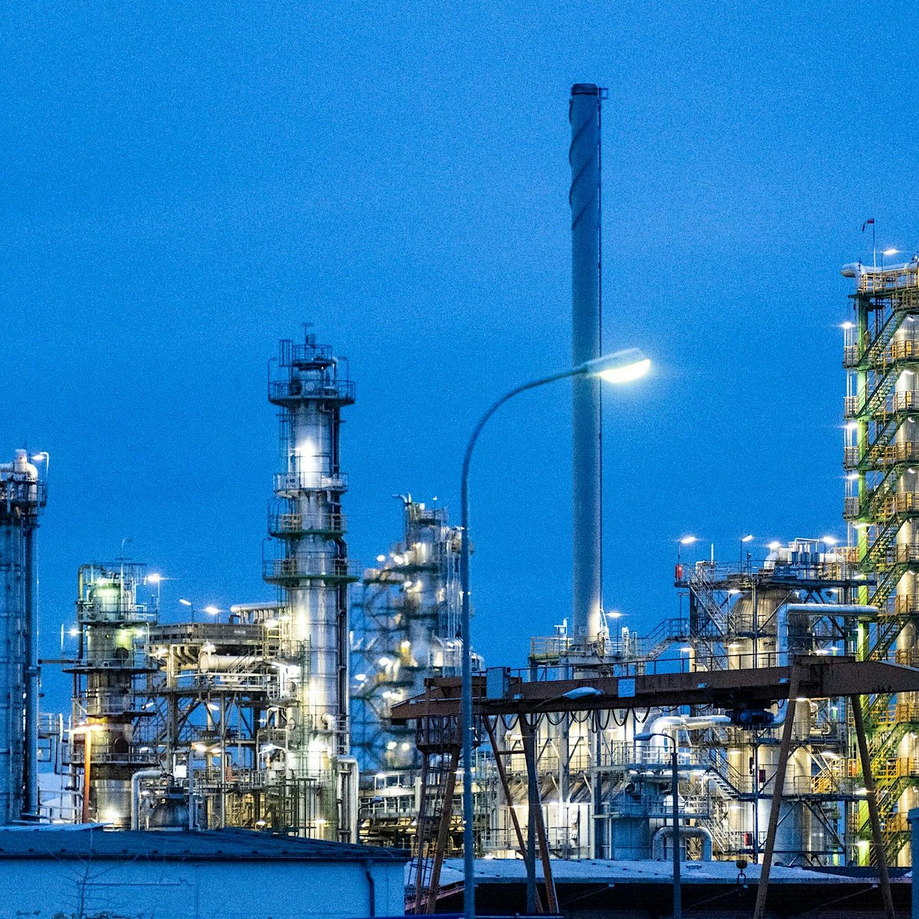 Raffinerie in Schwedt: Warum darf die Bundesregierung Rosneft enteignen?