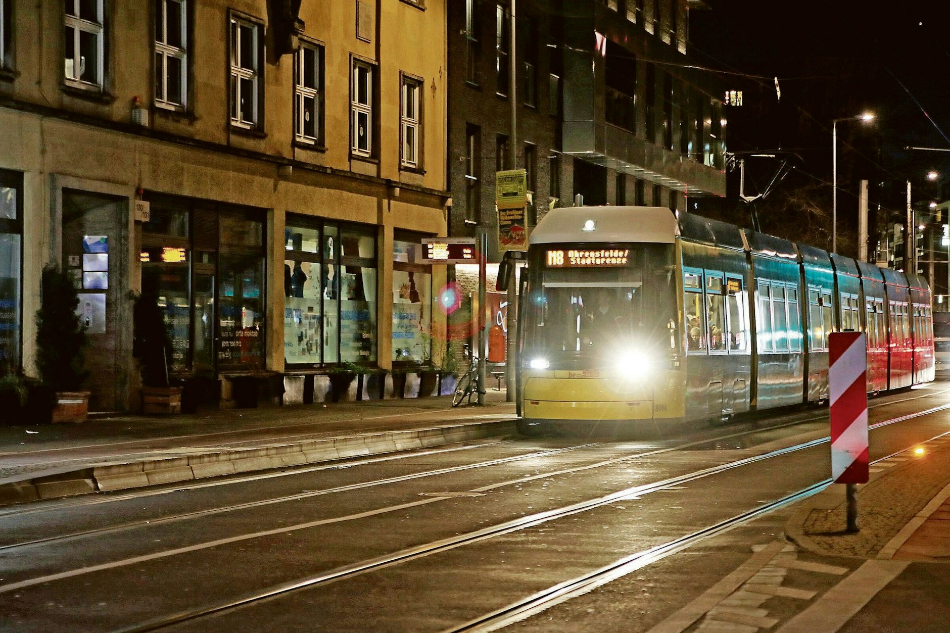 Die Tramlinie M8 fährt nach einem Verkehrsunfall in Berlin-Marzahn nur eingeschränkt.&nbsp;
