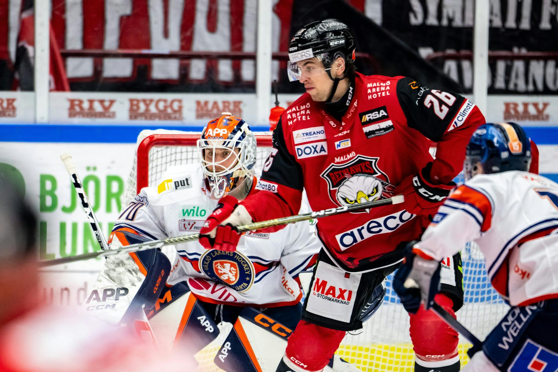 Der Kanadier Thomas Schemitsch (l.) war zuletzt für die Redhawks Malmö an der Kelle.