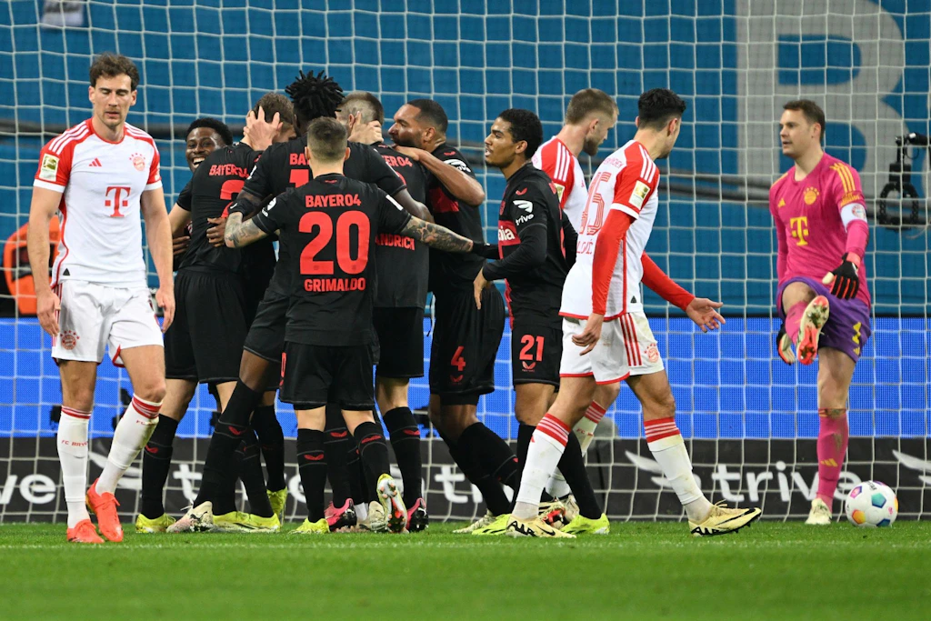3:0 im Meistergipfel: Leverkusen zieht den Bayern davon