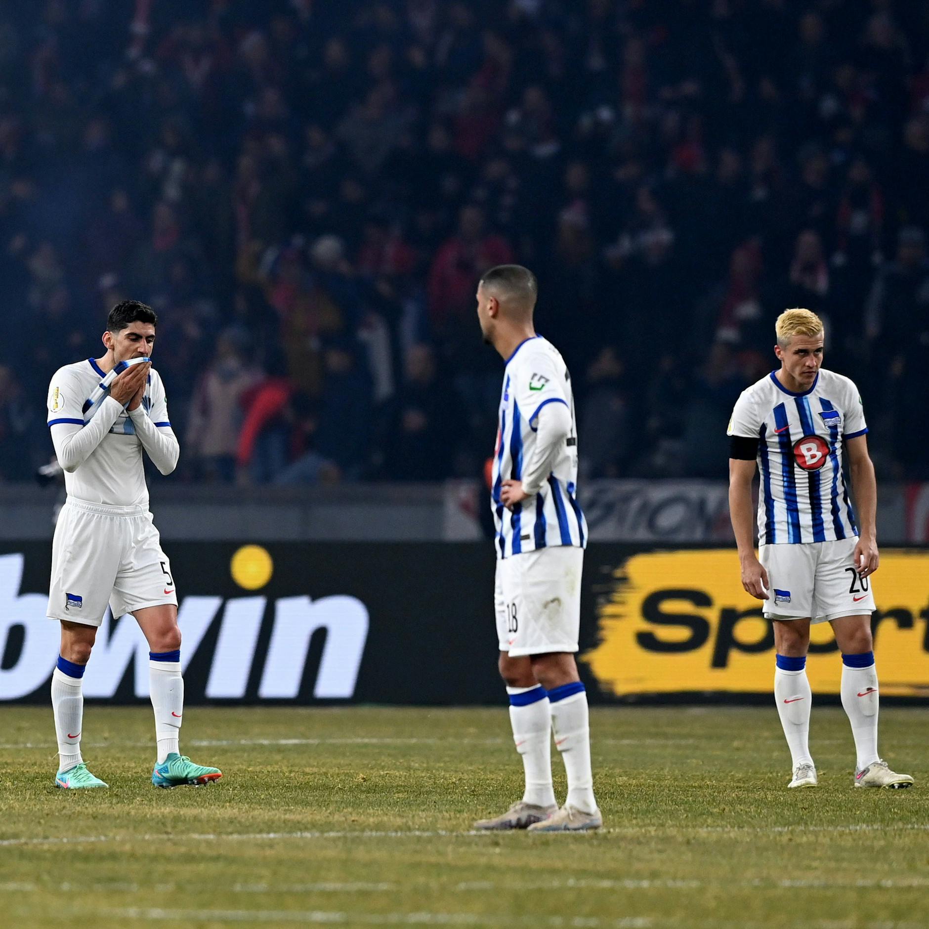Andreas Bouchalakis, Aymen Barkok und Marc Kempf (v.l.) stehen im besonderen Fokus bei Herthas Trainer Pal Dardai.