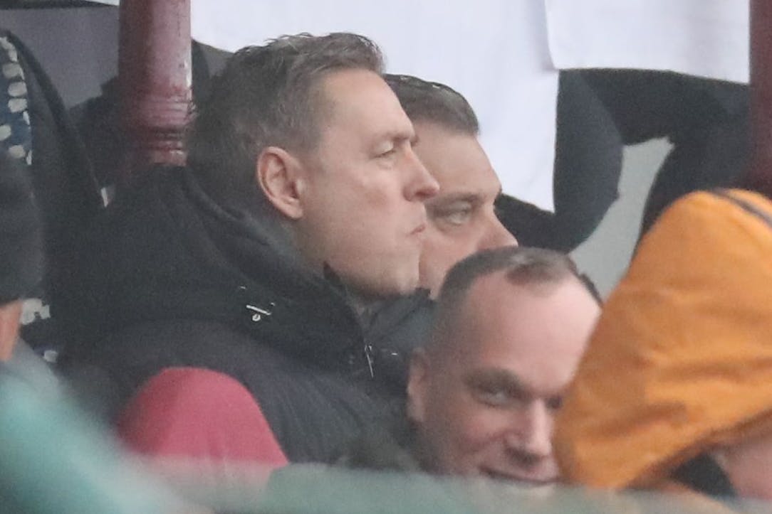 BFC-Trainer Dirk Kunert saß beim 2:2 seiner Dynamos stocksauer auf der Tribüne im Sportforum.