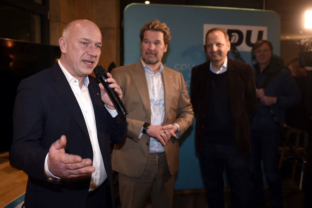 Berliner Wiederholungswahl: Die Ampel verliert, CDU und AfD legen zu