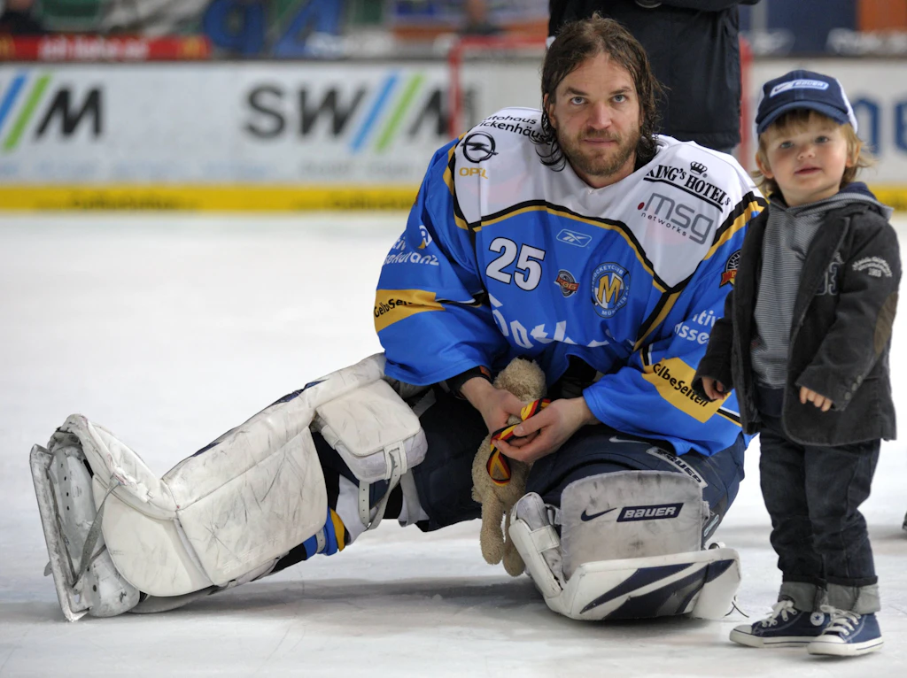 Eisbären in Familie: Wenn der Sohn wie einst der Papa ...