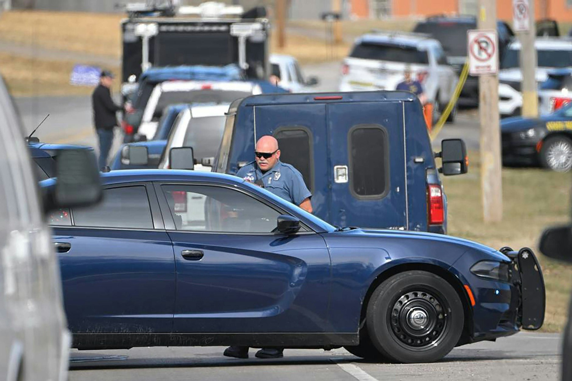 Polizisten durchsuchten das Gebäude in Kansas City, in dem die Mutter das Kind in den Ofen gesteckt hatte (Symbolbild).