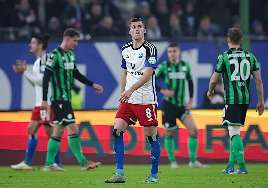Der Hamburger SV verlor gegen Hannover das zweite Heimspiel in Folge.  