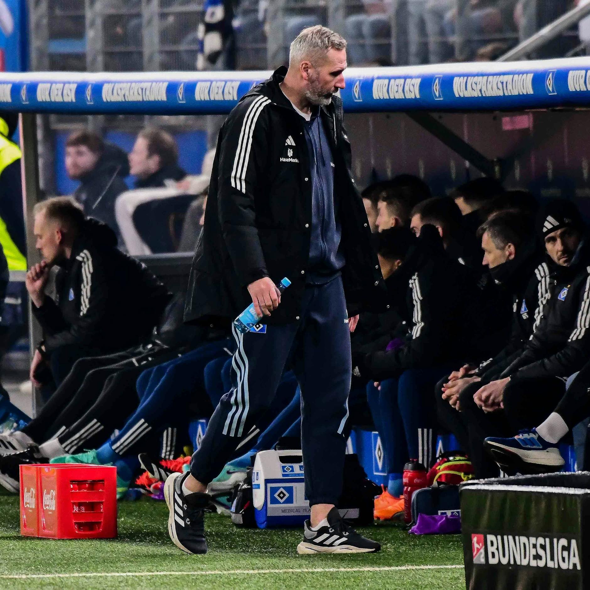 Trainer Tim Walter musste Montag beim HSV gehen. Die Heimpleite gegen Hannover war eine zu viel.