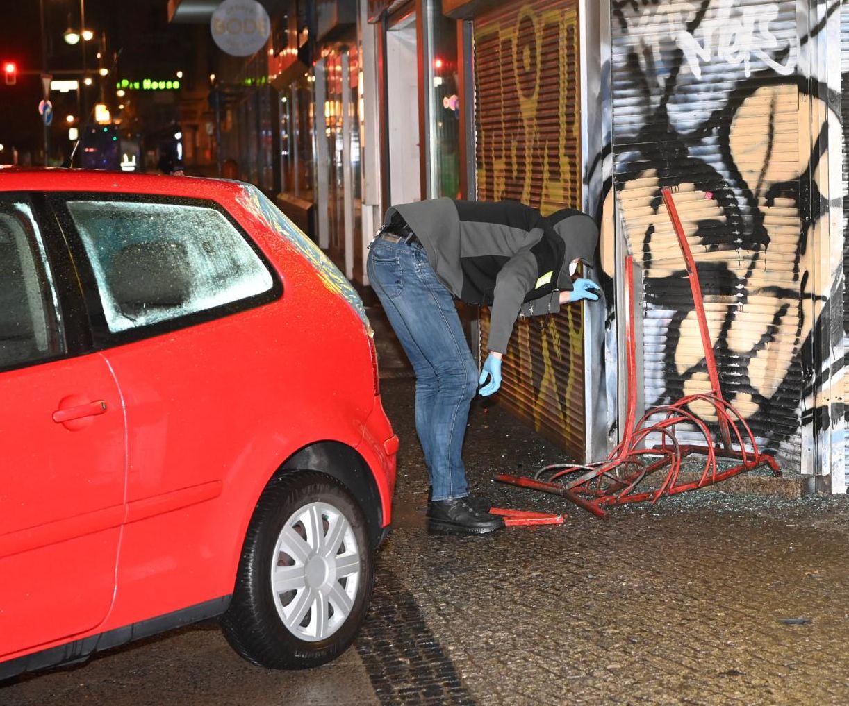 Polizei-Ticker Berlin: Israel-Fahne Entrissen - Mann Nach Mahnwache ...