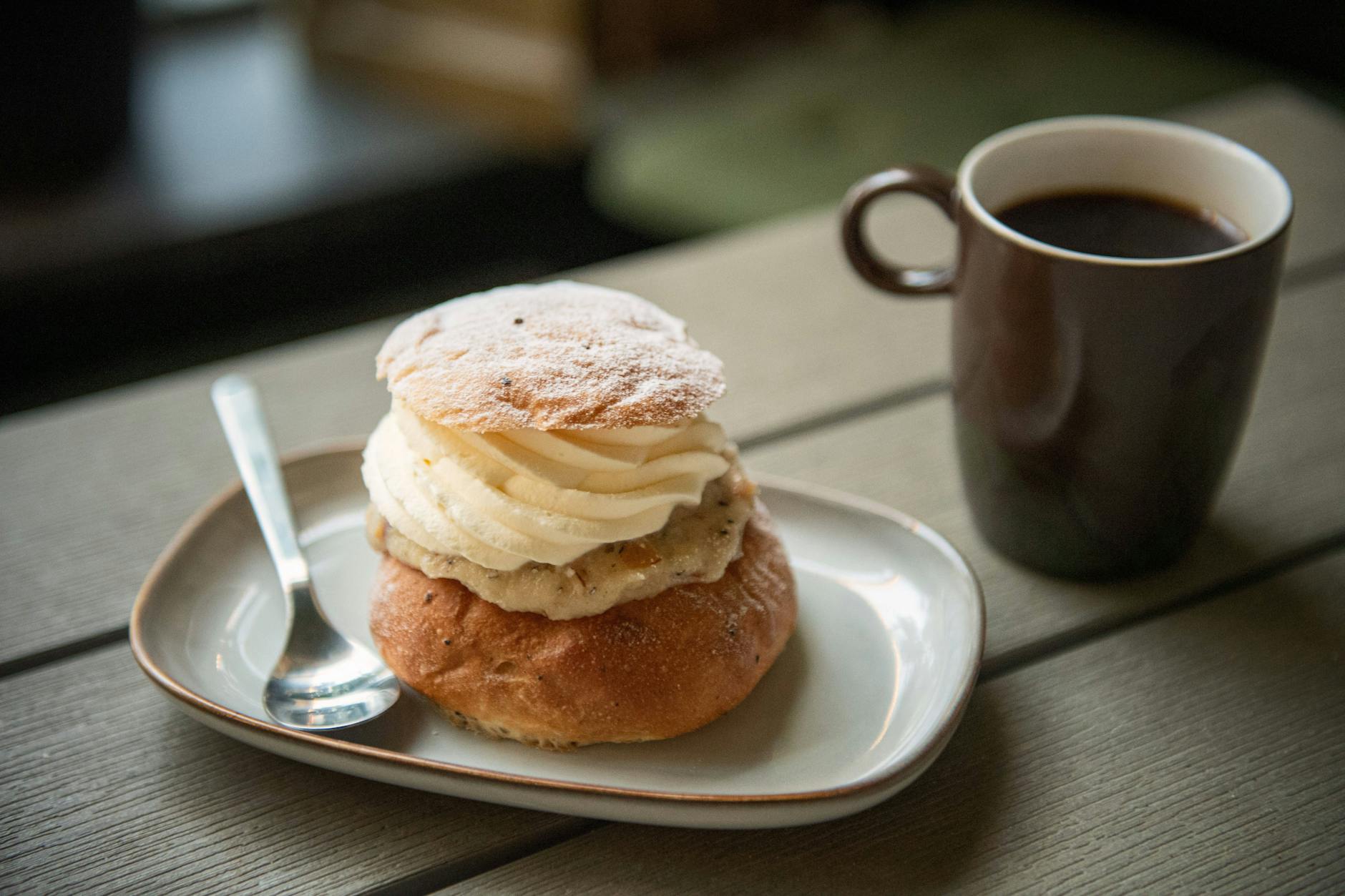 Rezept für putzige und klassische Semla - so gelingt ihnen das Hefegebäck.