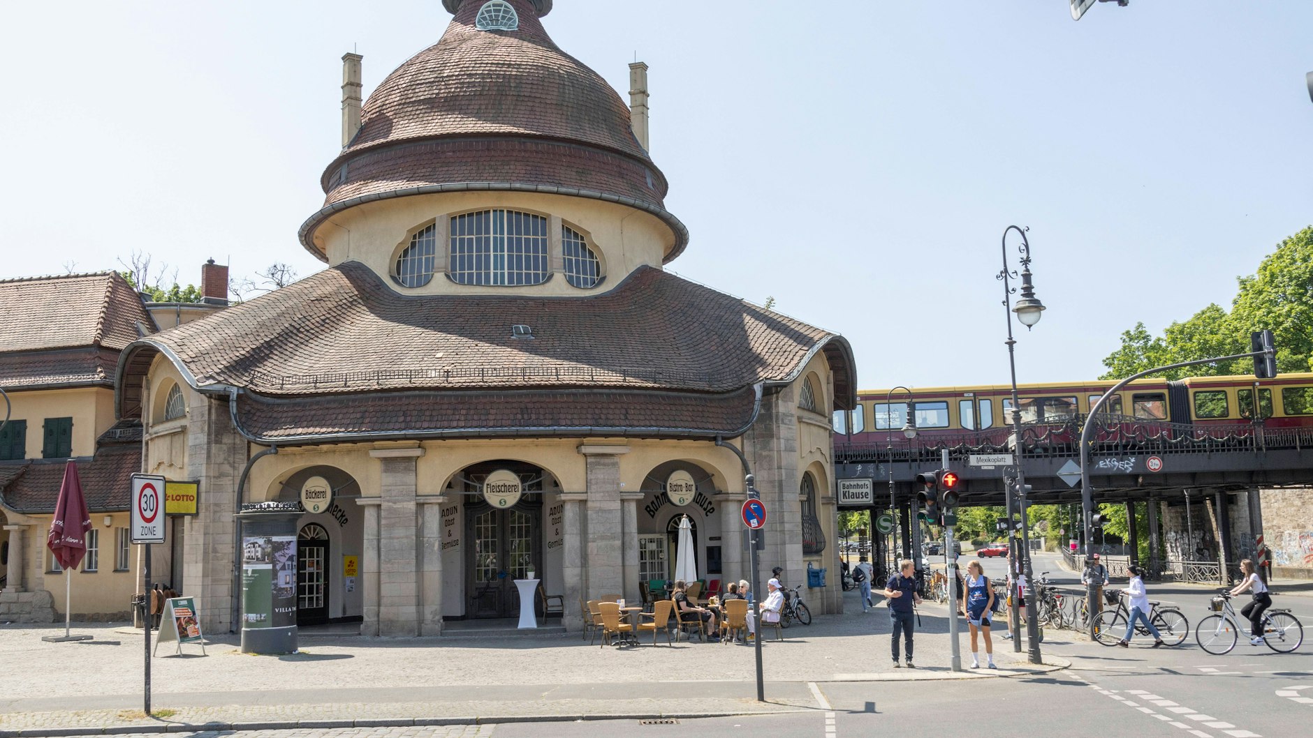 Am Mexikoplatz wird in einigen Jahren die U-Bahn-Linie U3 enden.