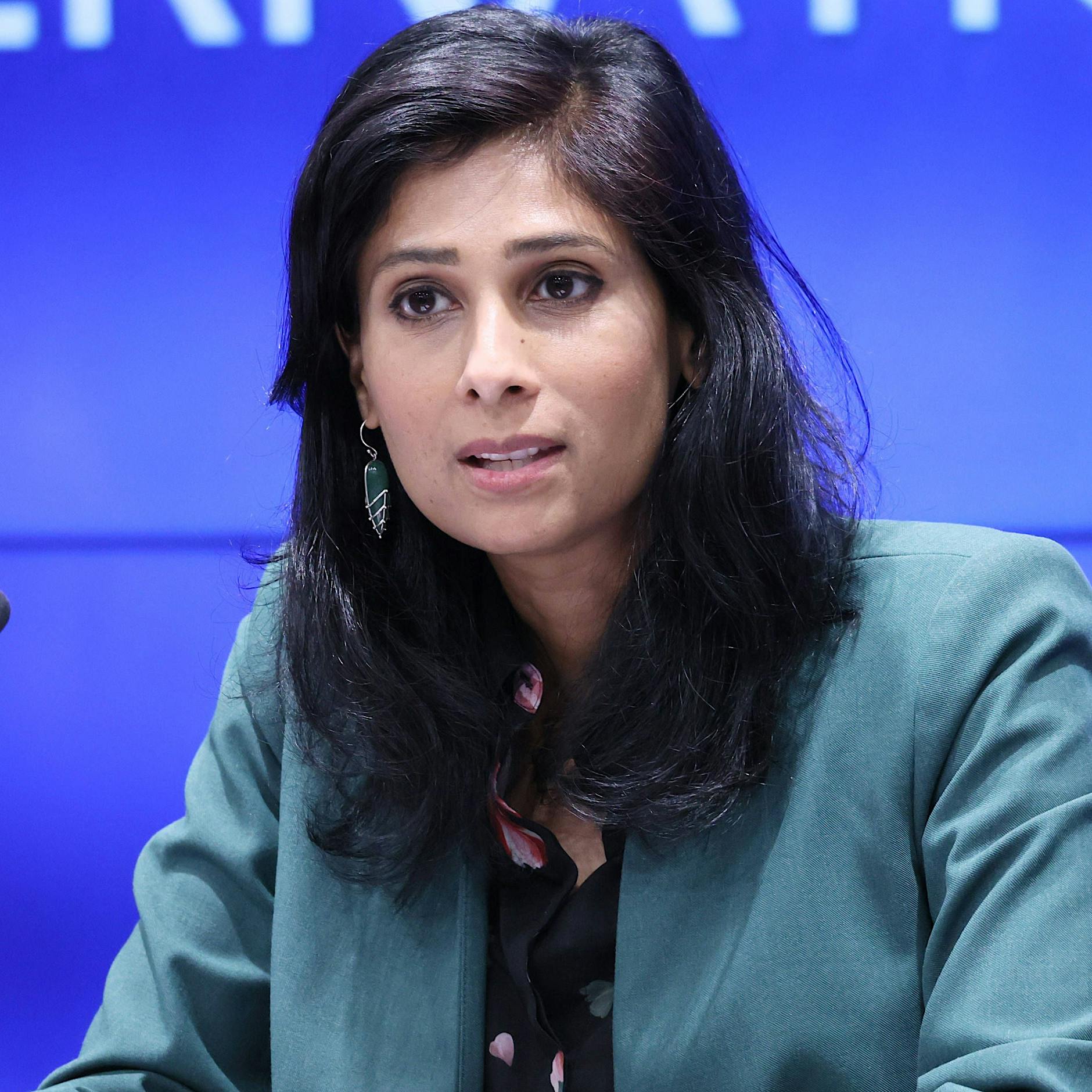 Trotz Sanktionen: IWF erklärt, warum Russlands Wirtschaft stark wächst