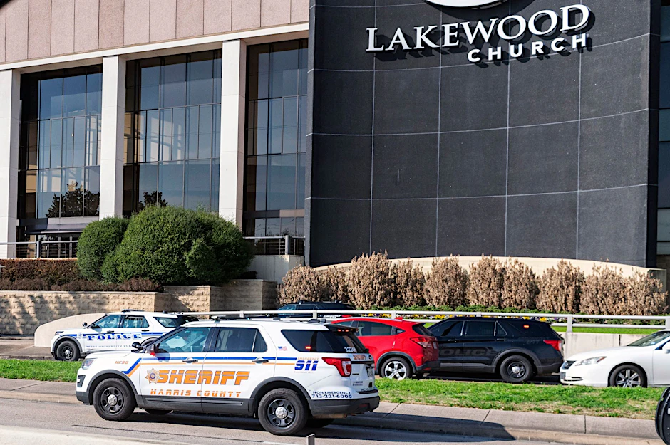 Bei der Kirche handelt es sich um die Lakewood Church des protestantischen Celebrity-Predigers Joel Osteen.  dpa