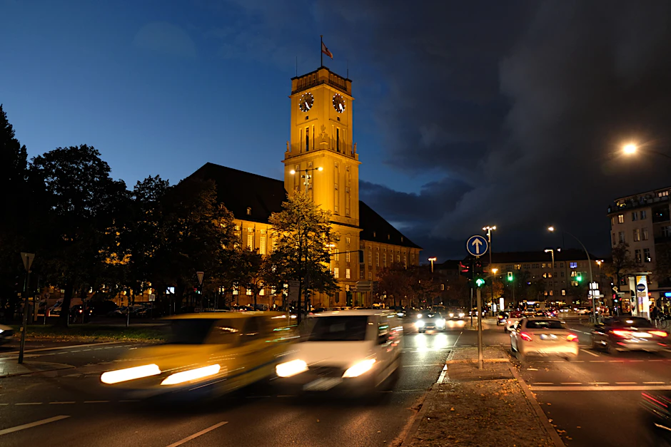Das Gebiet um das Rathaus Schöneberg, der Schöneberger Süden, ist ein Milieuschutzgebiet.