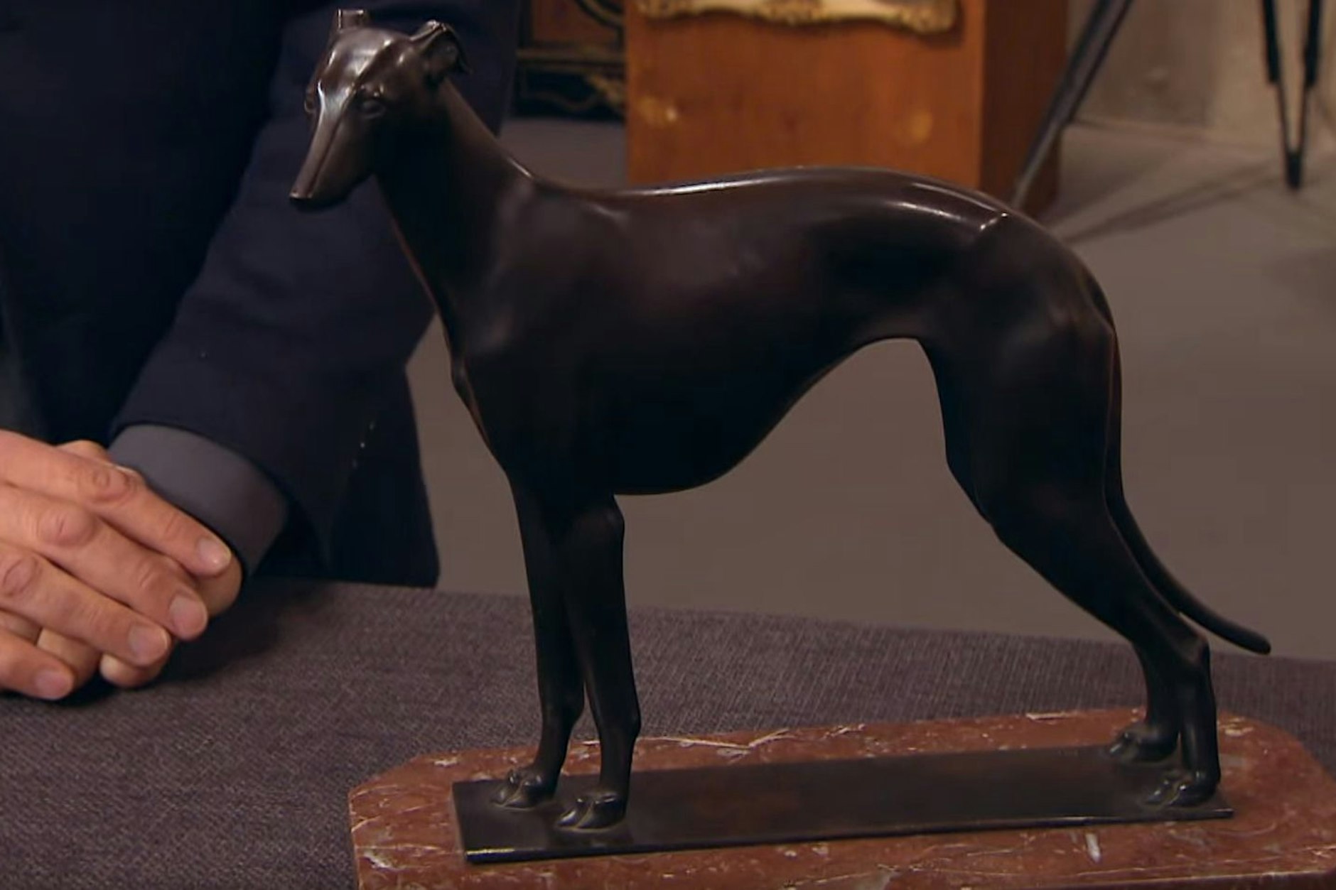 Ein edles Tier bei „Bares für Rares“ – und ziemlich teuer noch dazu.