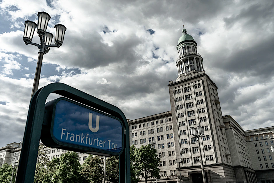 Die Tat ereignete sich vor dem U-Bahnhof Frankfurter Tor.