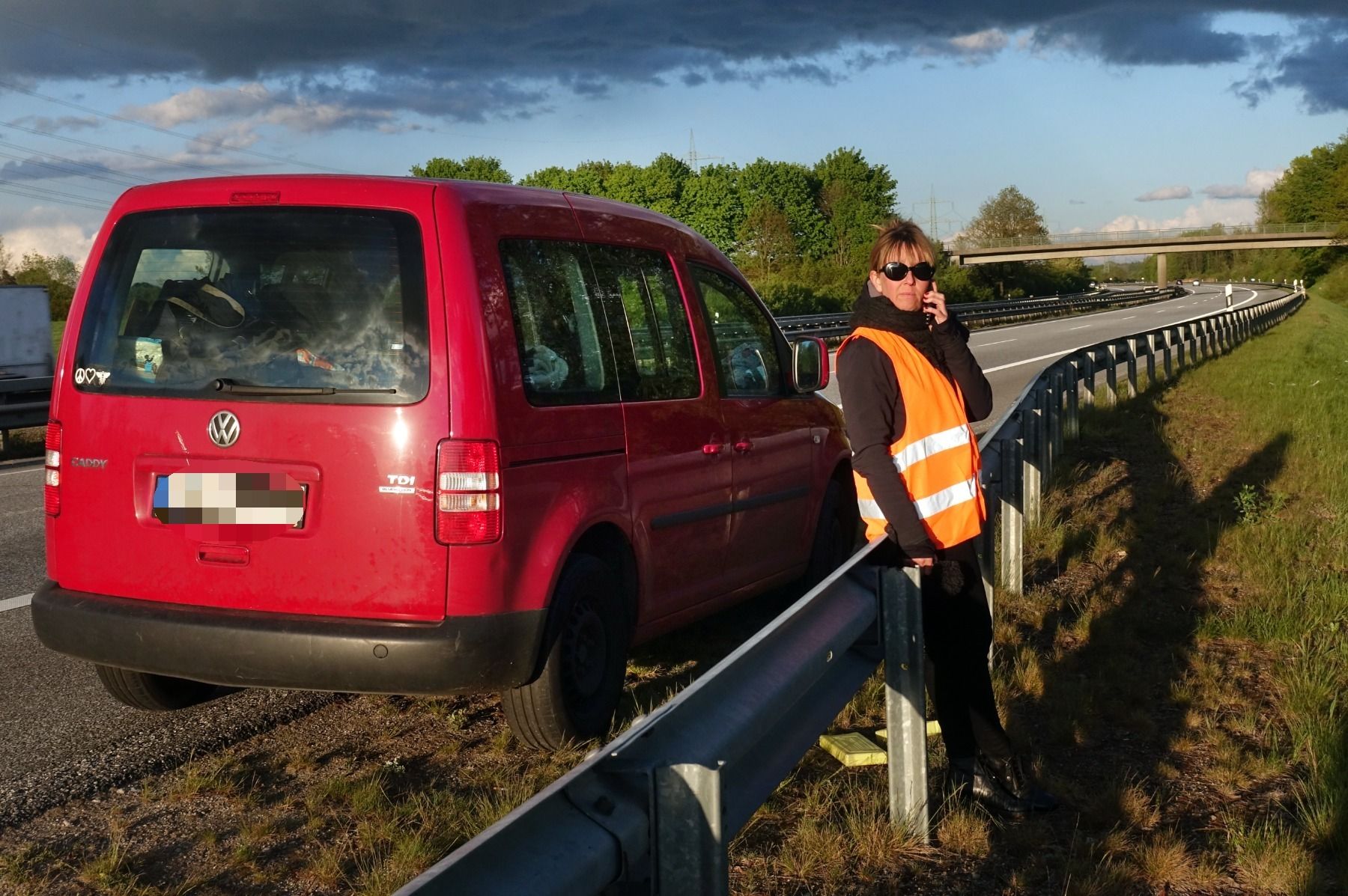 Warnwesten im ADAC-Test: Reflexion oft „völlig unzureichend“