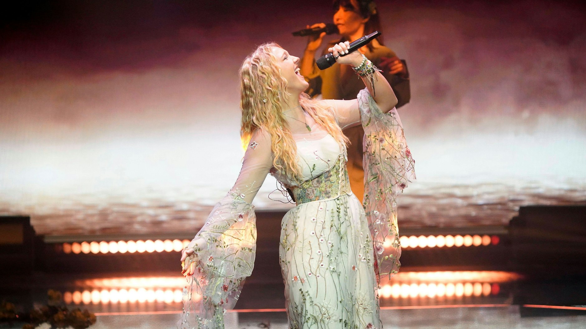 Bodine Monet mit ihrem Song „Tears Like Rain“ bei der Probe zur TV-Show „Eurovision Song Contest - das Deutsche Finale 2024“ in Berlin.&nbsp;