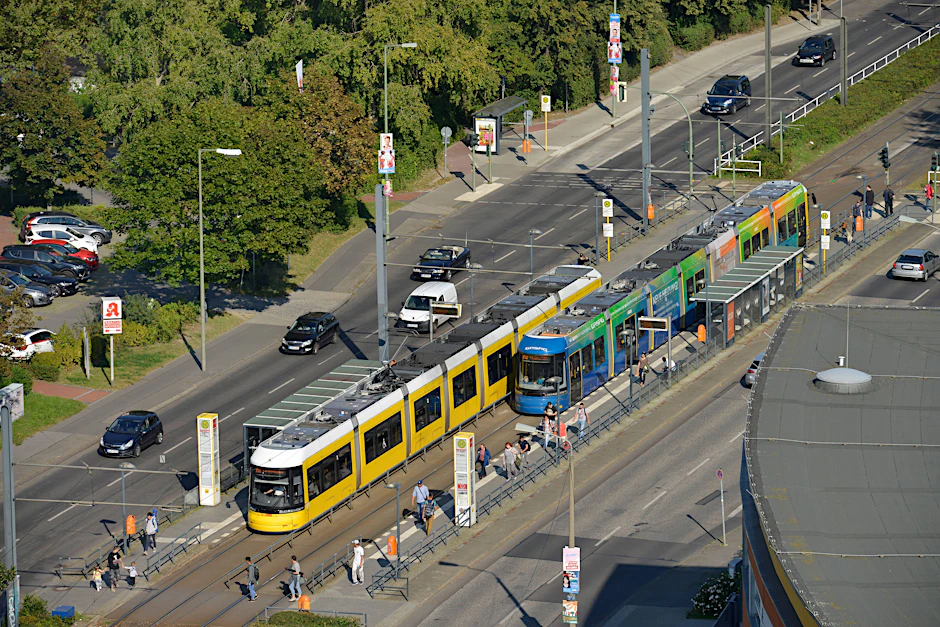 Die Allee der Kosmonauten wird ab Montag wegen Bauarbeiten für zwei Wochen gesperrt.