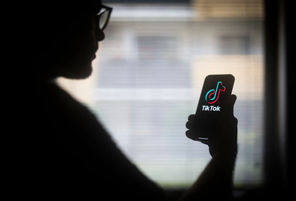 Regierungskritische Influencer: TikTok sperrt Konto wegen angeblicher „Verschwörungstheorien“