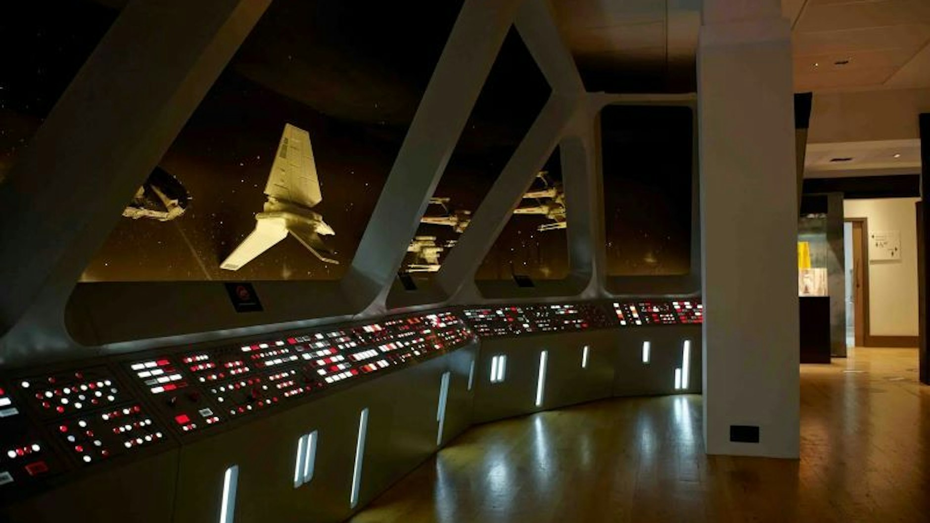 Die Kommando Brücke des Sternzerstörers ...