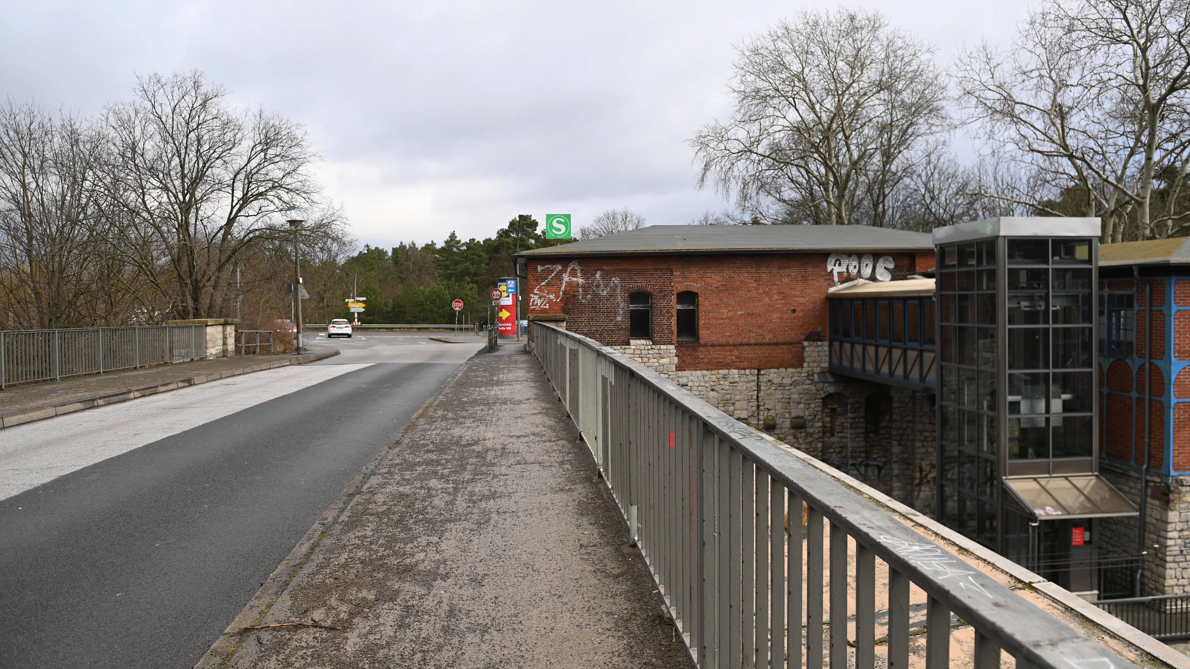 Die Rudolf-Rühl-Allee in Köpenick ist ab Sonntag voll gesperrt. Das wird für mächtig Stau in Köpenick sorgen.