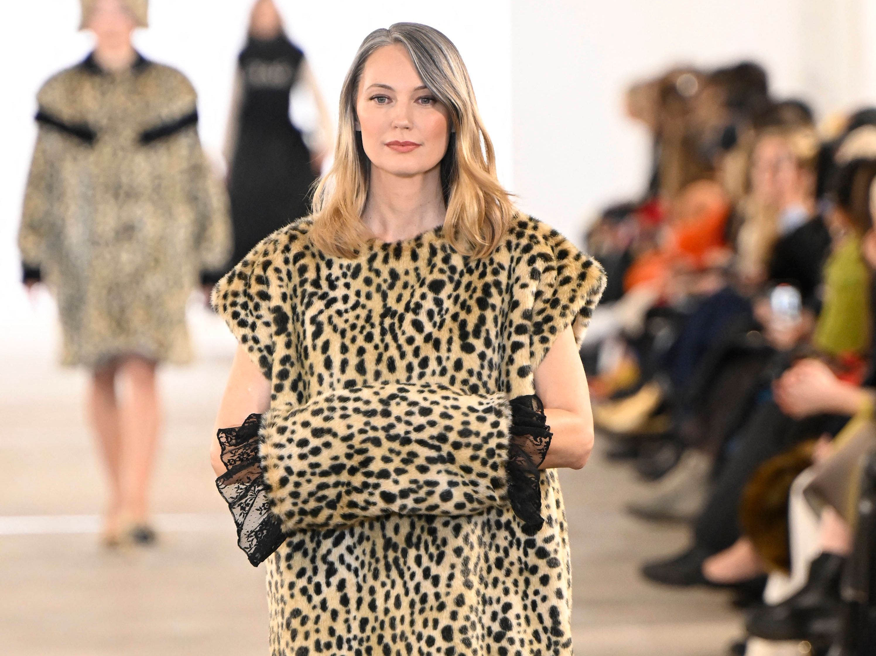 Models über 40 erobern die Laufstege: Stolz und gelassen wie Naomi Campbell und Kate Moss