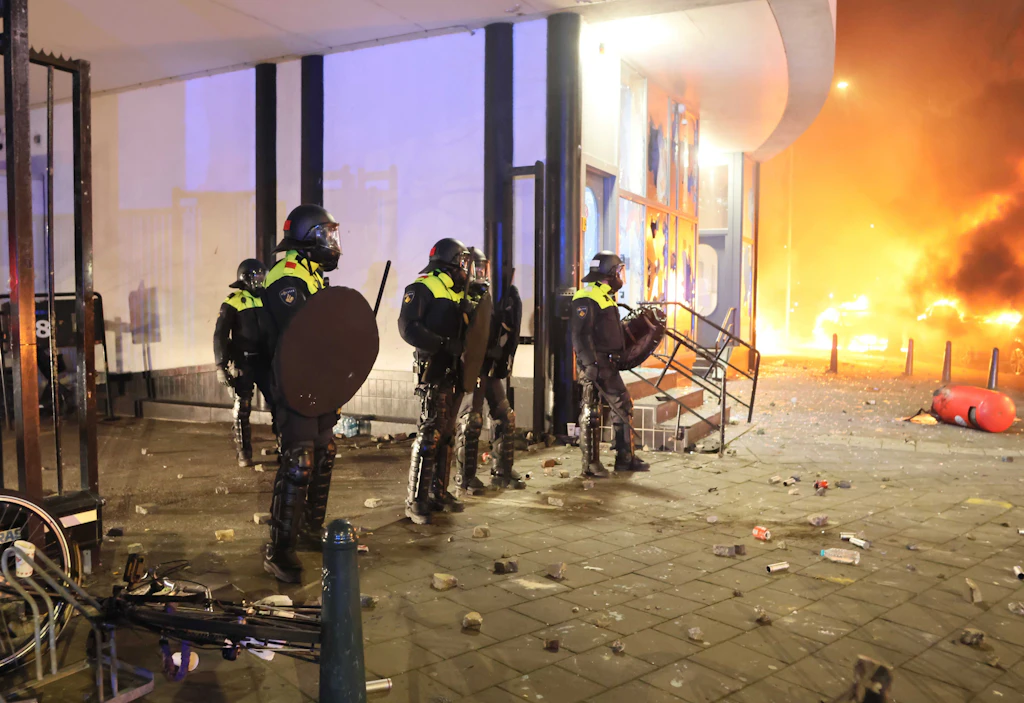 Schwere Ausschreitungen in Den Haag
