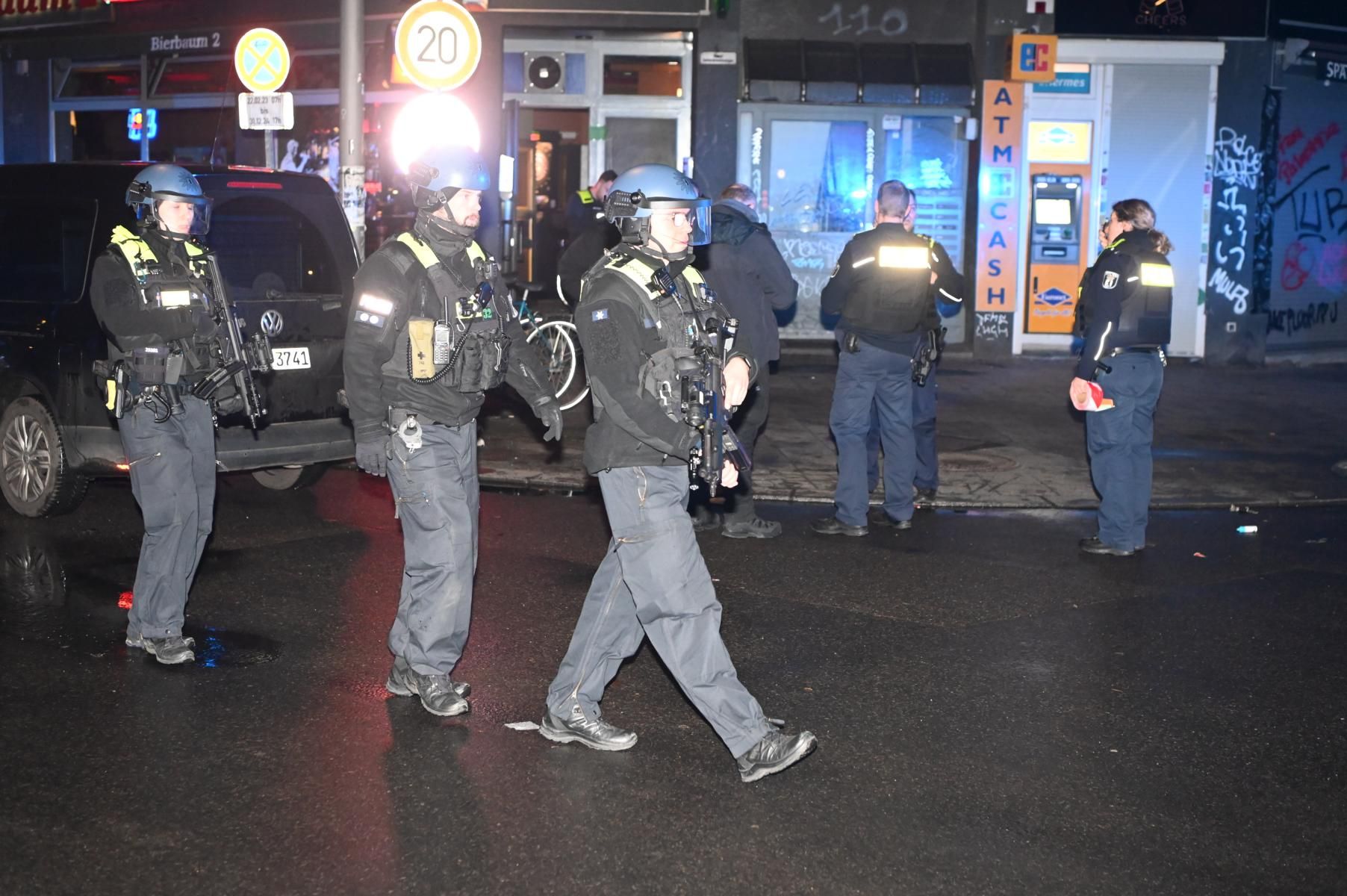 Neukölln: Mann niedergeschossen – Täter auf der Flucht!