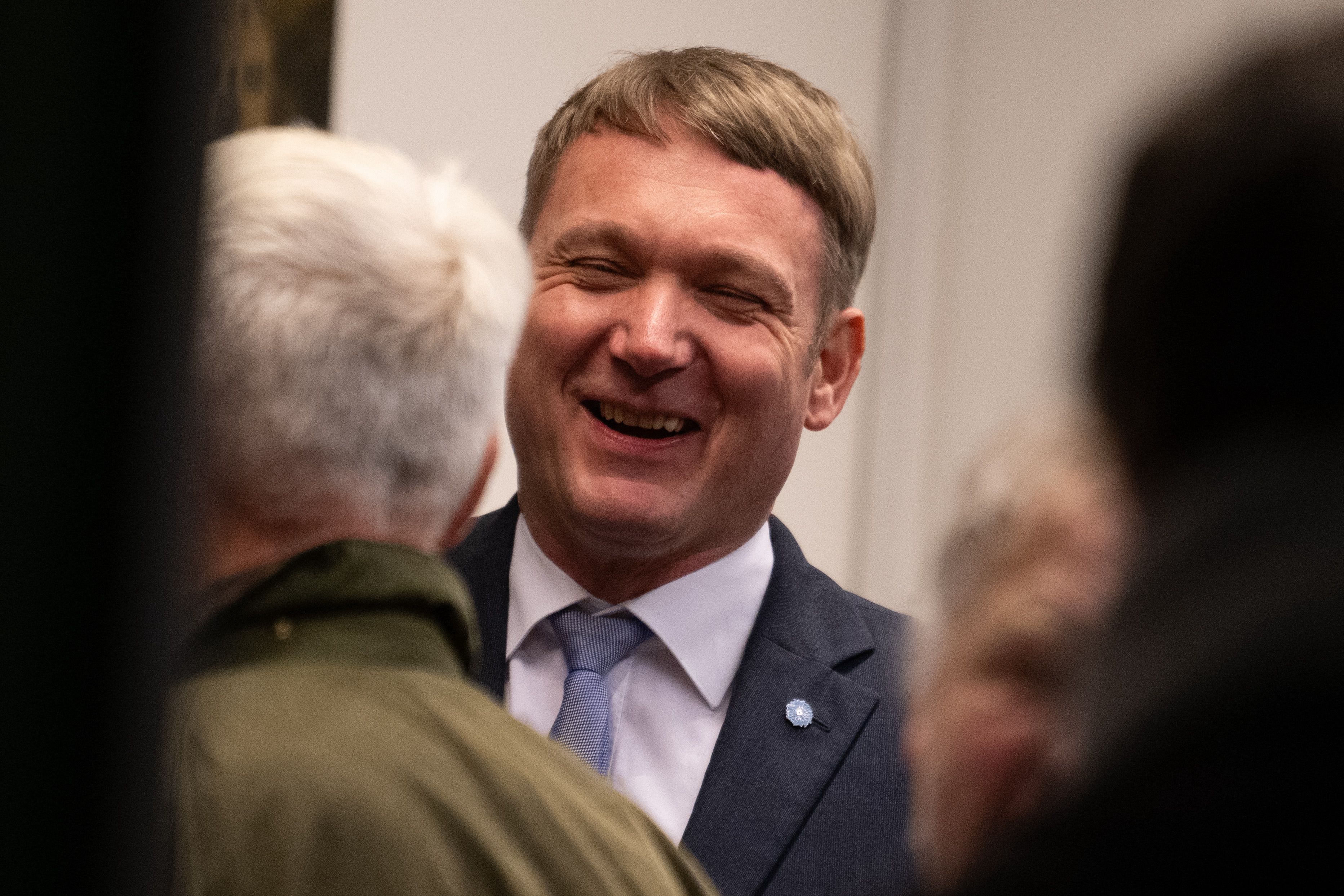 Mehr als 1000 Menschen demonstrieren gegen Ex-AfD-Politiker Poggenburg